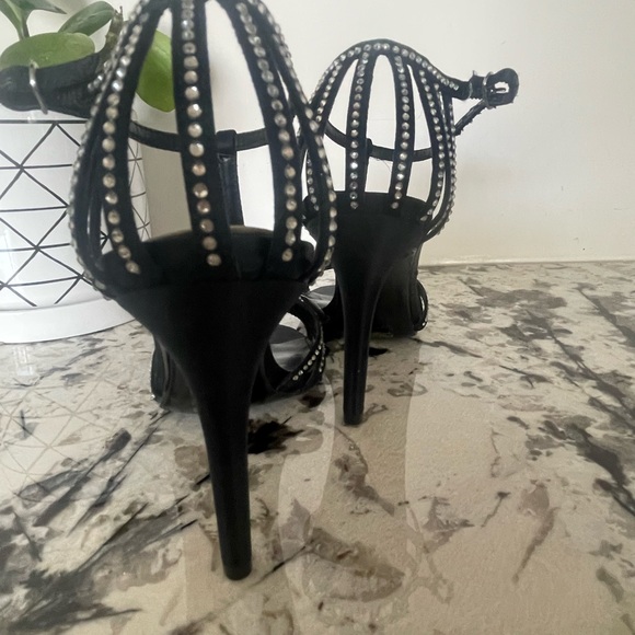 Ralph Lauren - Adasia  Heels - Picture 4 of 9